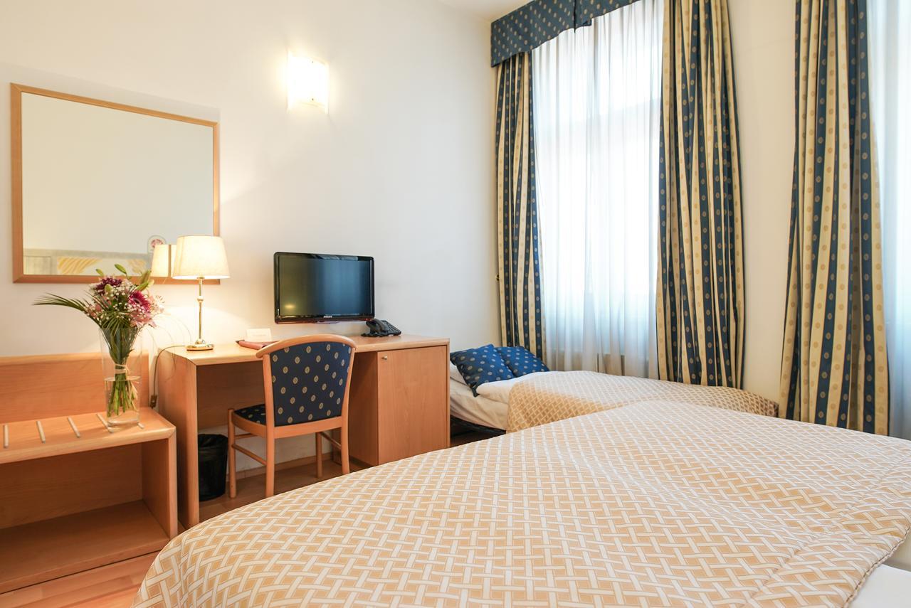 Hotel Tivoli Praha Eksteriør bilde